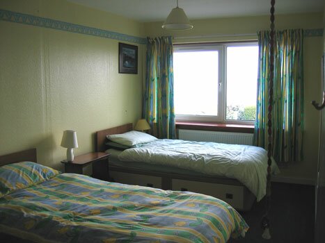 Rebbecca Cottage Bedroom1